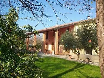 Agriturismo Radamez Monzambano Bauernhof